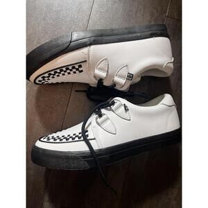T.U.K. White Leather D-Ring VLK Creeper Sneakers Skull Sole EU 38 New In‎ Box